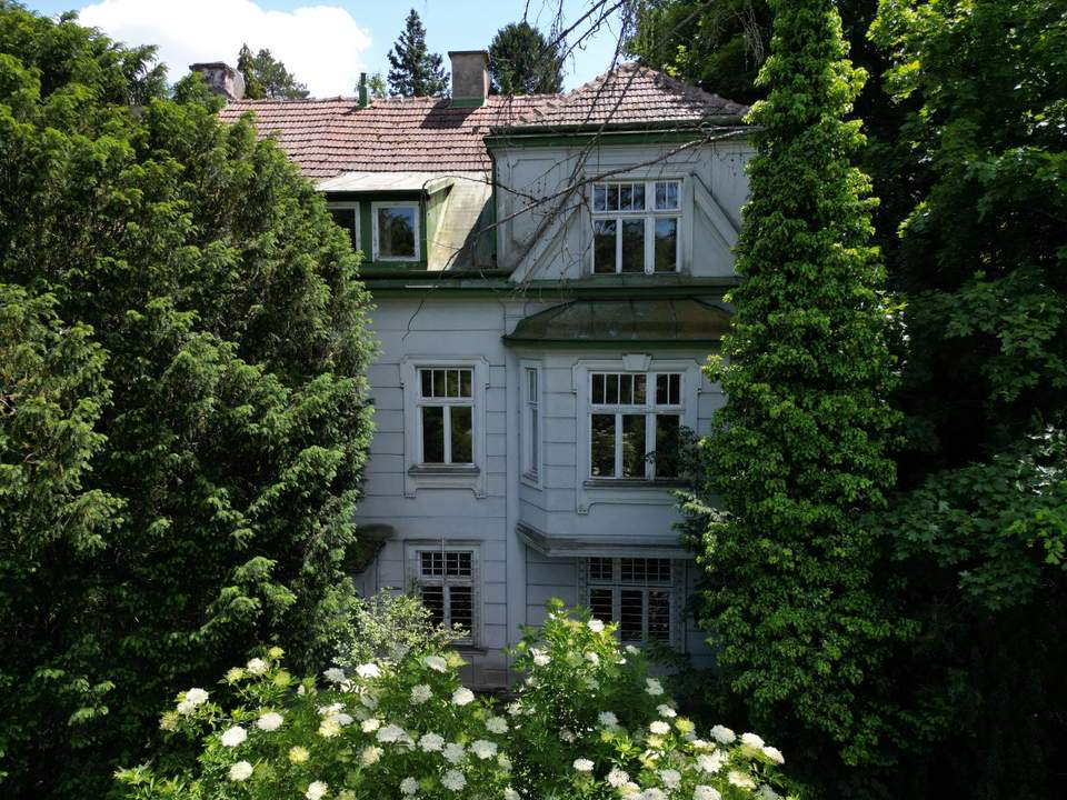 Einfamilienhaus zum Sanieren oder Neubauen – Altbaujuwel in Dornbach