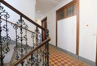 Wunderschöne Altbauwohnung - 2 Zimmer mit perfektem Grundriss