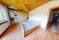 Riesiges Ein- oder Zweifamilienhaus mit 359 m² Wohnfläche, 2 Terrassen, Garage und Fernblick in Thalheim