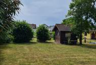 TOLLES WOHNHAUS IN GUTER, ZENTRALER LAGE MIT GARAGE, HERRLICHEM GARTEN UND NEBENGEBÄUDE