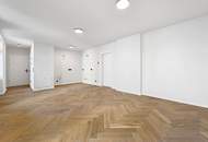 Altbau-Erstbezug mit hofseitigem Balkon im 2. Liftstock einer sanierten Liegenschaft! Fernwärme!