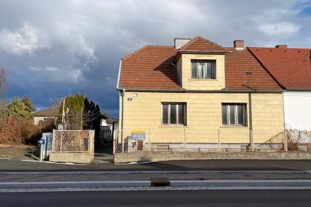 2460 Bruck an der Leitha, Fischamender Straße: Wohnhaus mit Sanierungsbedarf, Haus-kauf, 299.000,€, 2460 Bruck an der Leitha