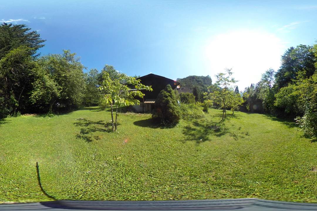 ***Natur pur: Charmante Gartenhütte mit Bachlauf auf 2000m² in ruhiger Alleinlage***