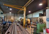 Werkshallen mit Werkstatt und Lager sowie Büroflächen