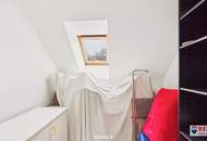 Einzugsbereites Haus mit großer Garage und großem Grundstück