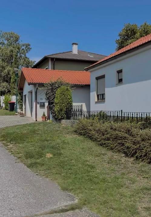 Gelegenheit mit Seeblick, Einfamilienhaus mit Doppelgarage ruhiger Lage!!