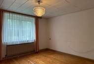 Einfamilienhaus mit Nebengebäuden