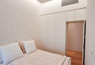 Luxuriöse Altbauwohnung in einem prächtigen historischen Haus in der Nähe des Servitenviertels und des Lycée