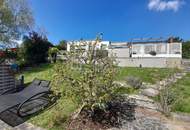 Seeliegenschaft leistbar gemacht: Haus am Wasser mit Traumterrasse &amp; eigenem Steg