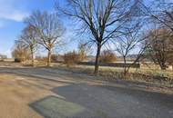 Großzügige Liegenschaft mit Garten, Garage &amp; Terrasse!