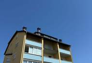 DACHGESCHOßMAISONETTE in absoluter ZENTRUMSLAGE mit EXTRA BALKON im UNTERGESCHOSS