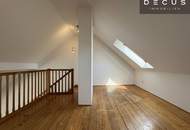 | CHARMANTE 3 ZIMMER-MAISONETTE-DACHGESCHOSSWOHNUNG MIT GALERIE | SONNIGER BALKON | CA. 80 m² | 4. OG | TEILWEISE SANIERUNGSBEDÜRFTIG | RUHIGER INNENHOF | IDEALE LAGE