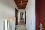 Mehrparteienhaus mit drei Wohneinheiten