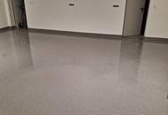 Neu gebautes Haus mit Pool und Doppelgarage
