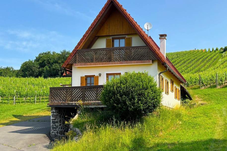 Umgebautes Kellerstöckl mit 3 Wohneinheiten, Terrasse, Balkon, Keller und Weingarten in Aussichtslage, Haus-kauf, 368.000,€, 8493 Südoststeiermark