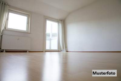 Altbaucharme mit Freiraum: Wohnung mit Veranda & Gartenanteil, Wohnung-kauf, 15.700,€, 8580 Voitsberg