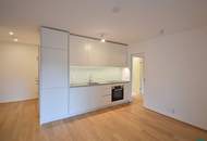 Urbaner Rückzugsort: Loggia zum Begrünen, hochwertiger Neubau