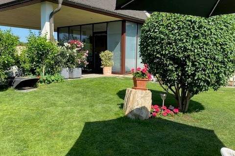LIEBEVOLLER BUNGALOW MIT ATEMBERAUBENDEM GRUNDSTÜCK UND POOLBEREICH IN TRAUMHAFTER RUHELAGE MIT HERRLICHEM GRÜN- UND AUSBLICK IN UNMITTELBARER FELDRANDLAGE, Haus-kauf, 440.000,€, 3484 Tulln