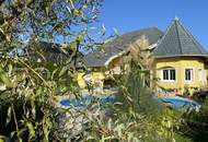 Großzügiges Einfamilienhaus mit Pool, Garten und Carport in Seewalchen