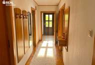 Hochwertiger, voll möblierter Bungalow mit Garten und Garage