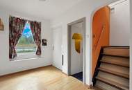 Solides Einfamilienhaus mit Potential auf großem Grundstück