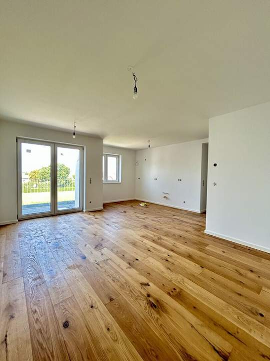 Modernes Wohnen in Mannswörth - Erstbezug mit Balkon und hochwertiger Ausstattung