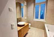 Sanierter Altbau: Charmante 2-Zimmer-Wohnung mit separater Küche