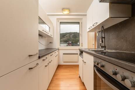 Gemütliche 3-Zimmer-Wohnung mit Loggia in Hainburg an der Donau, Wohnung-miete, 890,00,€, 2410 Bruck an der Leitha
