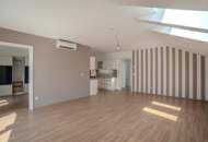 NEUES - TOLLES - GROSSES Familienhaus in ruhiger exquisiter Lage.