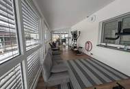 LUXURIÖSER WOHNHIT MIT AUßERGEWÖHNLICHEM PLATZANGEBOT