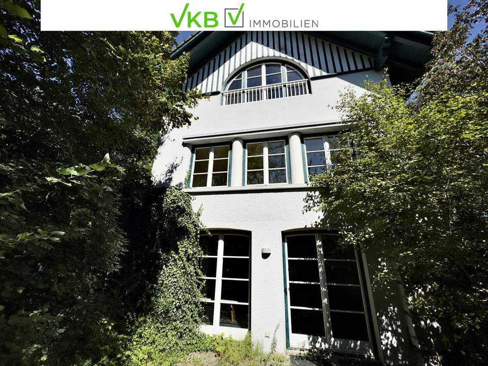 SEEWALCHEN AM ATTERSEE: Exklusives Wohn- und Arbeitsrefugium mit Weinkeller und Doppelcarport in begehrter Lage!