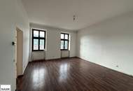 Ganzes Haus zu mieten: 1 Geschäftslokal, 1 Büro, 2 Wohnungen nahe U1