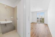 Wunderschöner Erstbezug! Lichtdurchflutete 4-Zimmer-Dachgeschoßwohnung | Tischlerküche | Zwei Bäder | Terrasse mit Weitblick und Privatsphäre