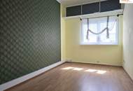 Modernes Niedrigenergie-Reihenhaus mit Garten, Terrasse und zwei Stellplätzen in ruhiger Lage von Theresienfeld