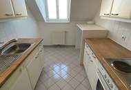 Bis März 2027 befristet vermietet – charmante 3-Zimmer-Dachgeschosswohnung mit Balkon &amp; Dachterrasse