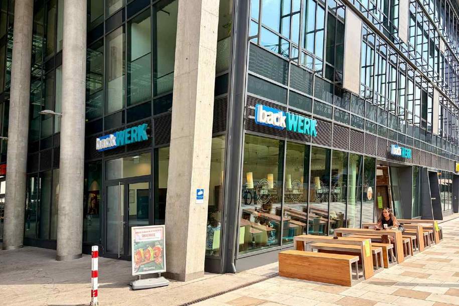 Repräsentative Geschäftsfläche mit Außenbereich im renommierten RIVERGATE, Gewerbeobjekt-miete, 5.865,11,€, 1200 Wien 22., Donaustadt