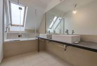 Erstbezug nach Sanierung - Dachgeschossmaisonette mit West-Seitig Terrasse - Klimaanlage vorhanden