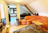 Ortsrand und Ruhelage - Hochwertige Landvilla mit großem Pool! Einfach Koffer packen und einziehen!