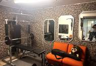 "Solides Haus mit Garten und Pool"