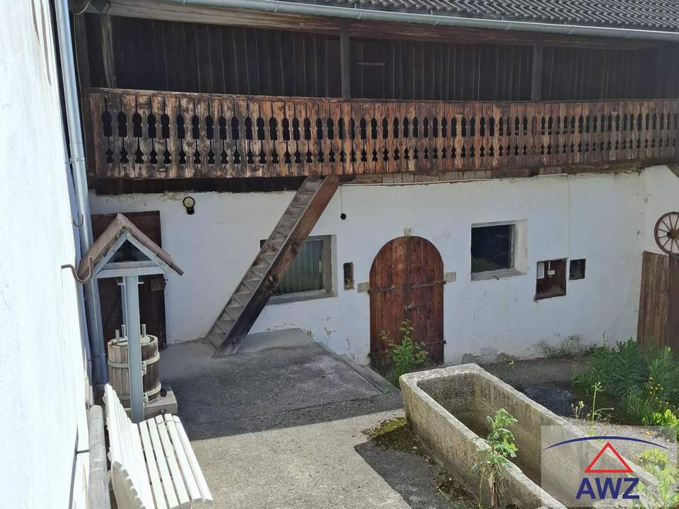 LANDWIRTSCHAFT in schöner Lage!