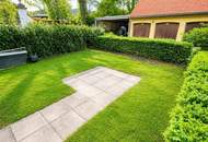 Schlossromantik: Altbauwohnung mit Garten und Terrasse