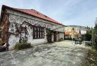 Historische Villa mit Burgblick und parkähnlichem Garten