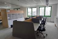 Große Bürofläche mit flexibler Raumaufteilung - PKW-Stellplätze möglich