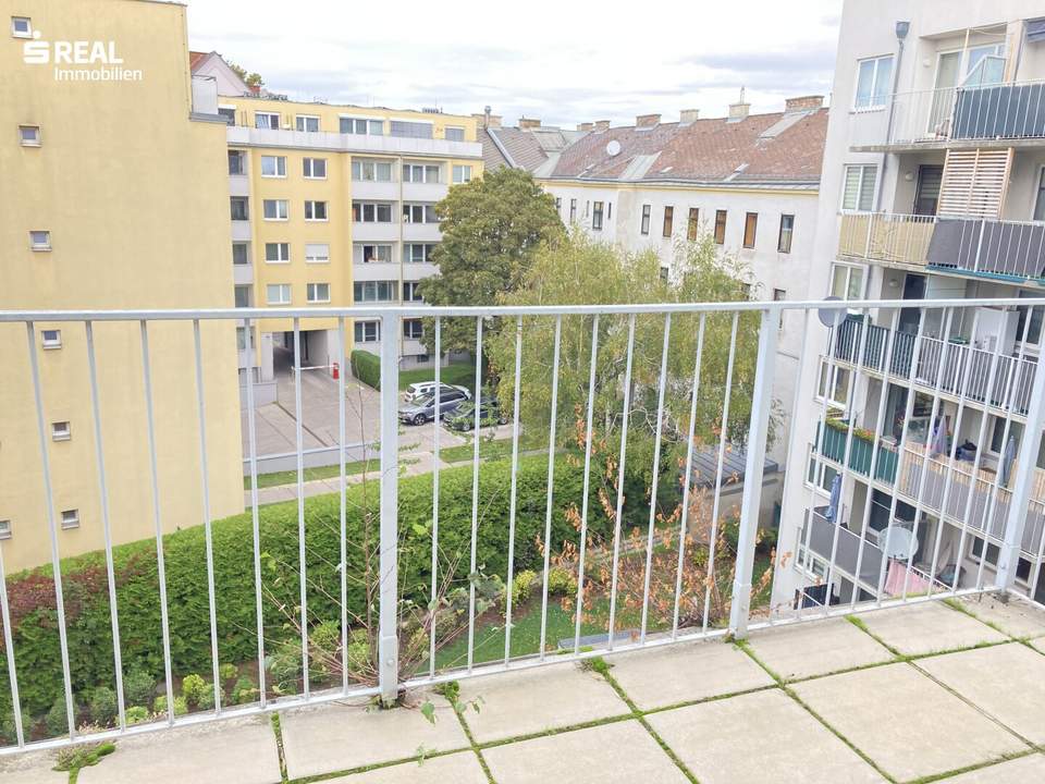 nette 2-Zimmer-Maisonette-Wohnung mit Terrasse und nagelneuer Küche