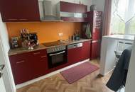 Diese Wohnung vereint Ruhelage, gepflegtes Ambiente und eine großzügiger Balkon/Loggia zu einem attraktiven Gesamtpaket. Ideal als Erstwohnung oder gemütlicher Rückzugsort mit grünem Ausblick!