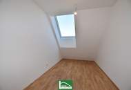 Anlegerwohnung für Investoren (Nettopreis) - sofort vermietbar inkl. Küche - DG-Wohnung mit Terrasse in Ruhelage auf Eigengrund