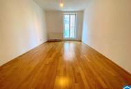 Schöne, großzügige 2 Zimmer-Altbauwohnung im 7. Bezirk