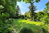 Sanierungsbedürftiges Haus mit wunderschönem Garten