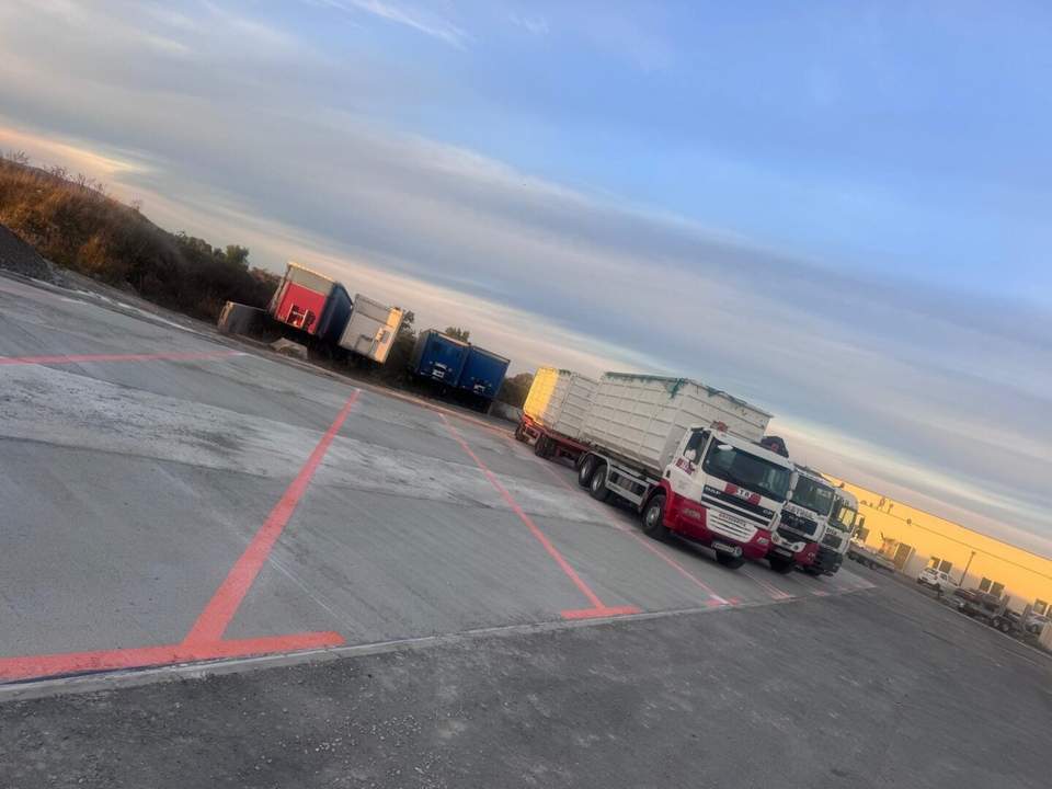 LKW Stellplatz zu vermieten