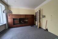 Wohnung mit Potential: Sanierungsbedürftige 2-Zimmer Wohnung nahe Augarten